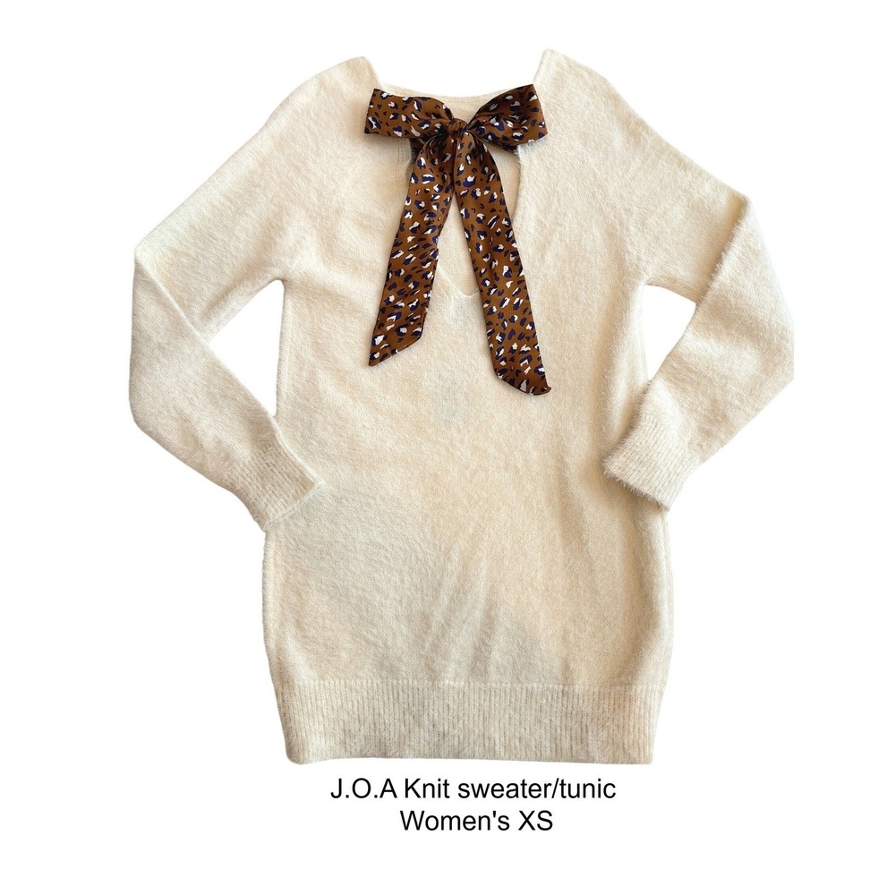 JOA Womens Cream Fuzzy Knit Tunic Sweater Leopard Print Back Bow XS BC8883